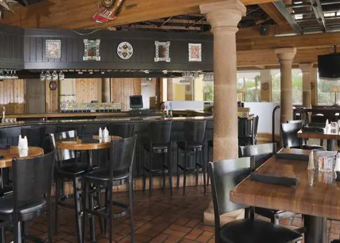 Hotel Doubletree By Hilton Tucson-reid Park