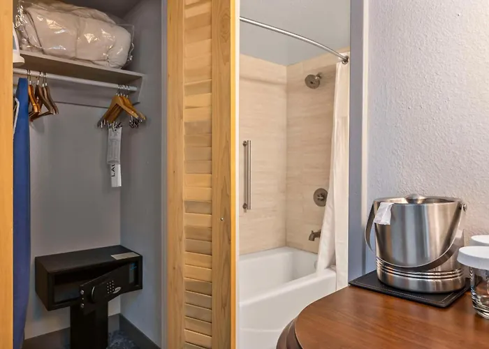 Hotel Doubletree By Hilton Tucson-reid Park