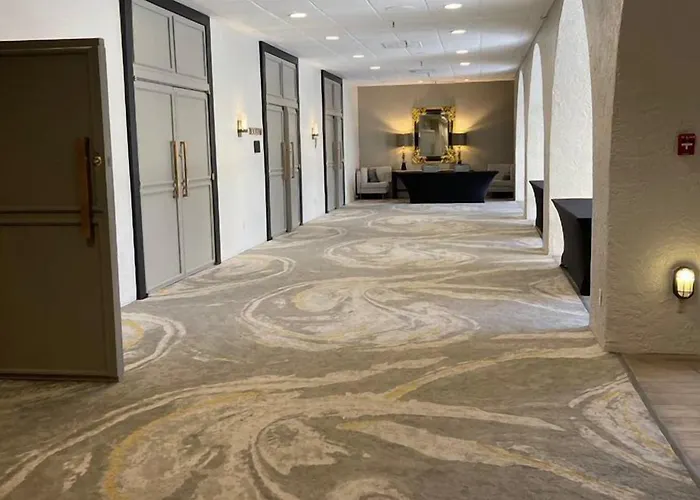 Hotel Doubletree By Hilton Tucson-reid Park