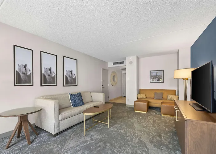 Doubletree By Hilton Tucson-reid Park Hotel